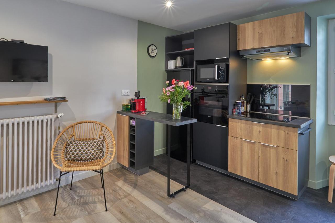 Centre Ville A Pied Appt Avec Sauna, Linge, Wifi, Stationnement Gratuit Vannes Eksteriør bilde