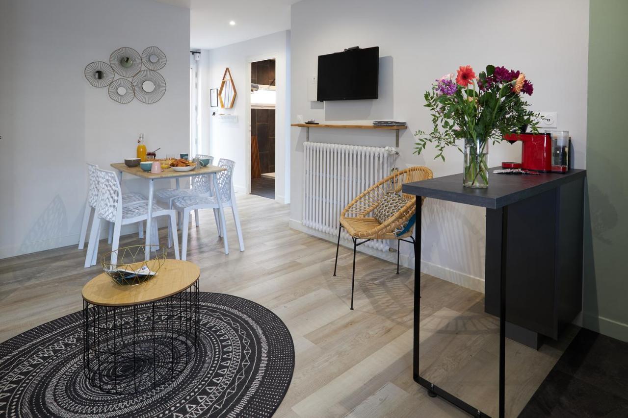 Centre Ville A Pied Appt Avec Sauna, Linge, Wifi, Stationnement Gratuit Vannes Eksteriør bilde
