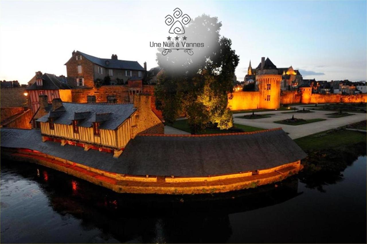 Centre Ville A Pied Appt Avec Sauna, Linge, Wifi, Stationnement Gratuit Vannes Eksteriør bilde