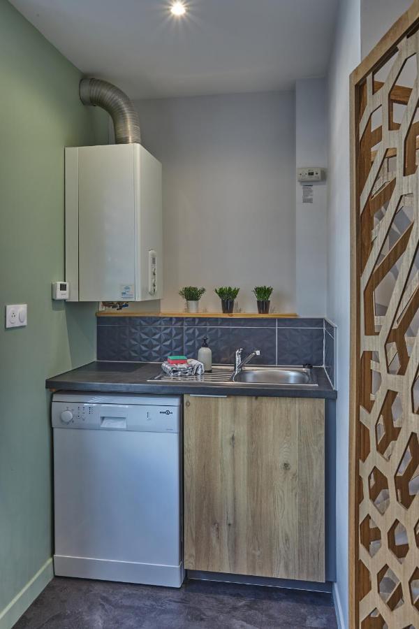 Centre Ville A Pied Appt Avec Sauna, Linge, Wifi, Stationnement Gratuit Vannes Eksteriør bilde